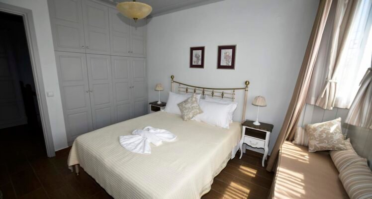 aegiale bedroom 1900